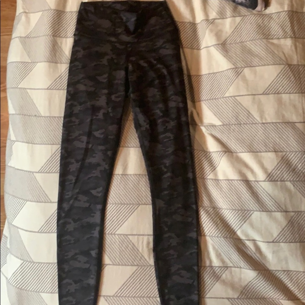 Fabletics camp leggings
